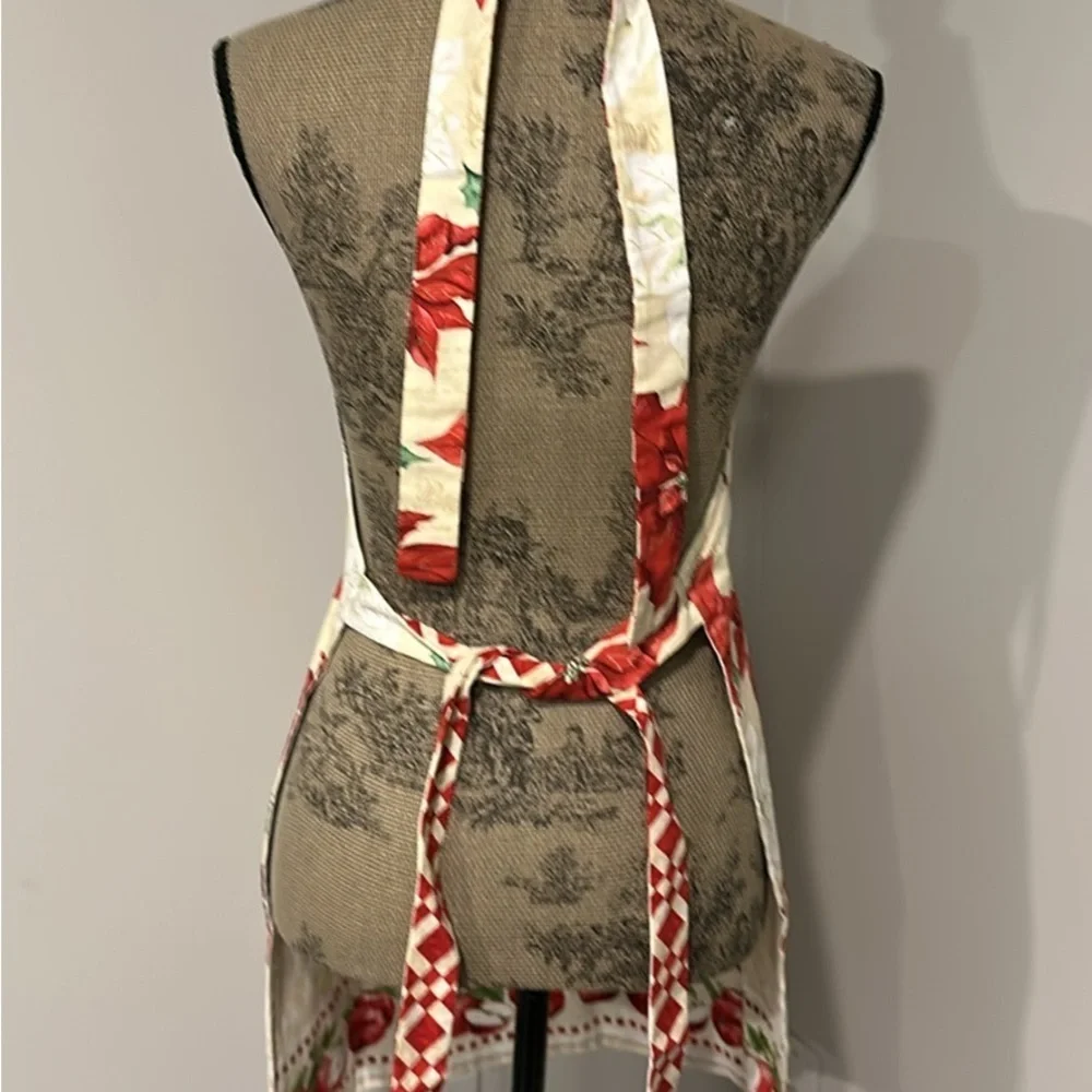Handcrafted double sided Apron with Apples and Poinsettias with pockets